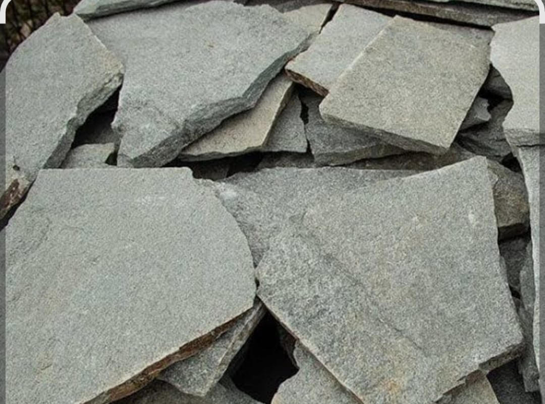 Lomljeni kamen kavala – studenički kamen za dvorište